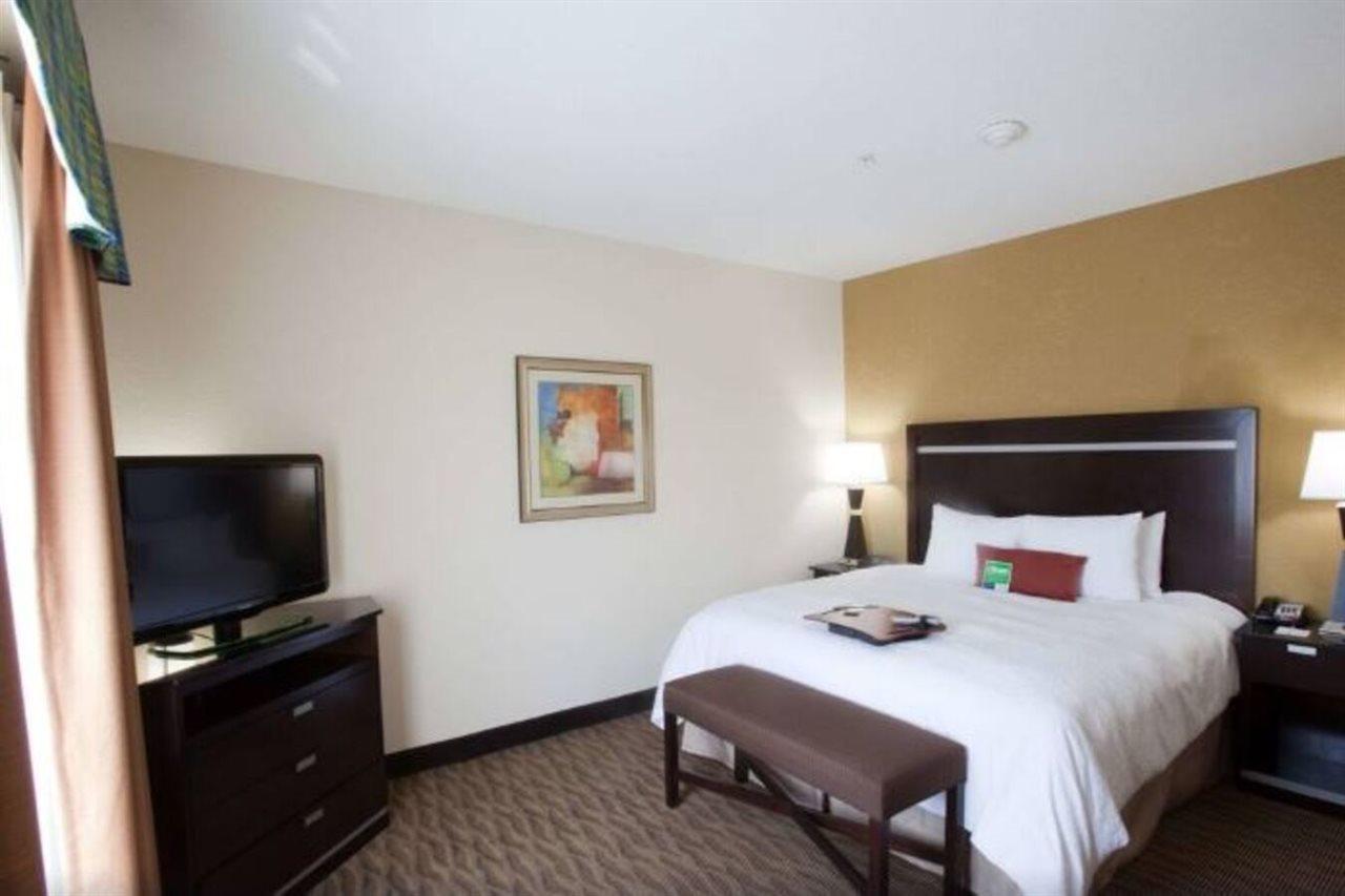 Hampton Inn & Suites Dallas I-30 Cockrell Hill, Tx Extérieur photo