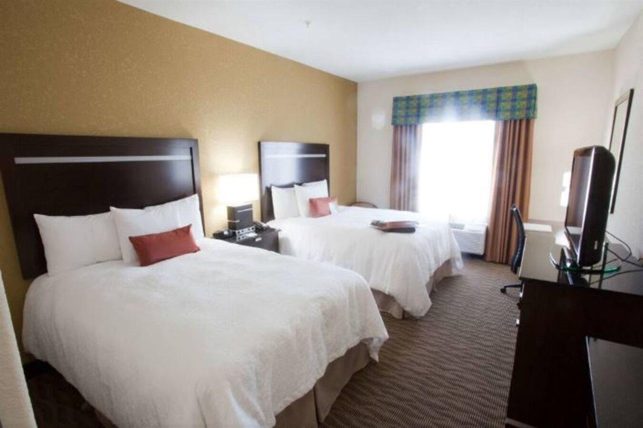 Hampton Inn & Suites Dallas I-30 Cockrell Hill, Tx Extérieur photo