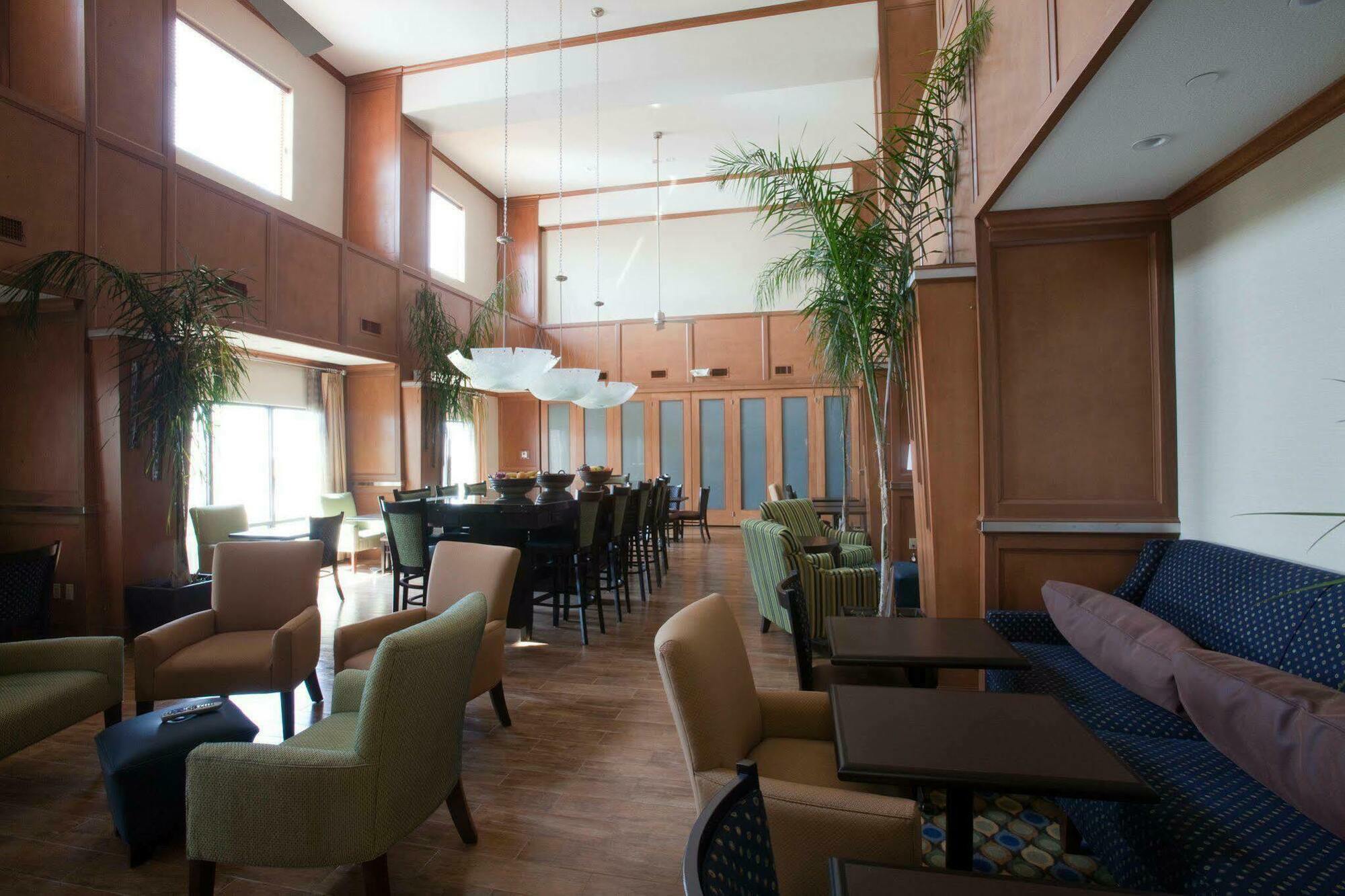 Hampton Inn & Suites Dallas I-30 Cockrell Hill, Tx Restaurant photo